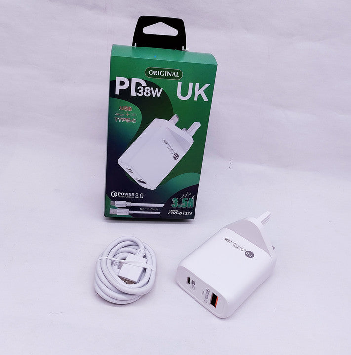 Made in China for Infinix Mobile Charger 2 Ports US EU UK Plug PD Wall Charger for Apple for Iphone Wholesale