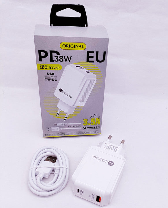 Factory Customization 18W 38 Watt Mobile Charger Chap Price 2 Usb Ports QC 3.0 and Type c PD Phone Charger