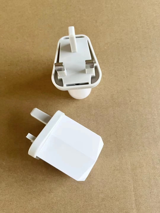 High Quality UK Standard Q3.0 Fast Charger UK Plug 1 USB Wall Charger UK 2USB Charger Adapter