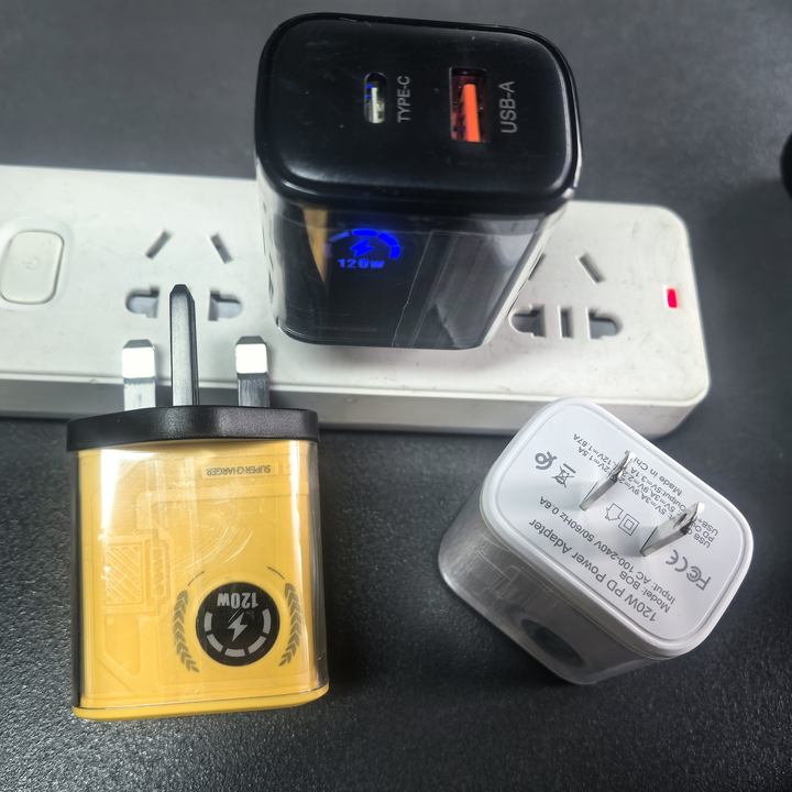 Customized 120W USB Type C PD Charger 2 Ports 2.4A EU/US/UK Plug Wall Adapter for iPhone for Xiaomi for Samsung 5V3A