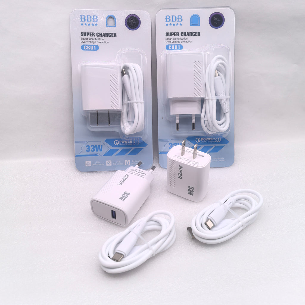 OEM Type C USB Wall Charger QC3.0 Fast Charging Mobile Phone Package with 5V/2.4A Output and 9V/2A Input