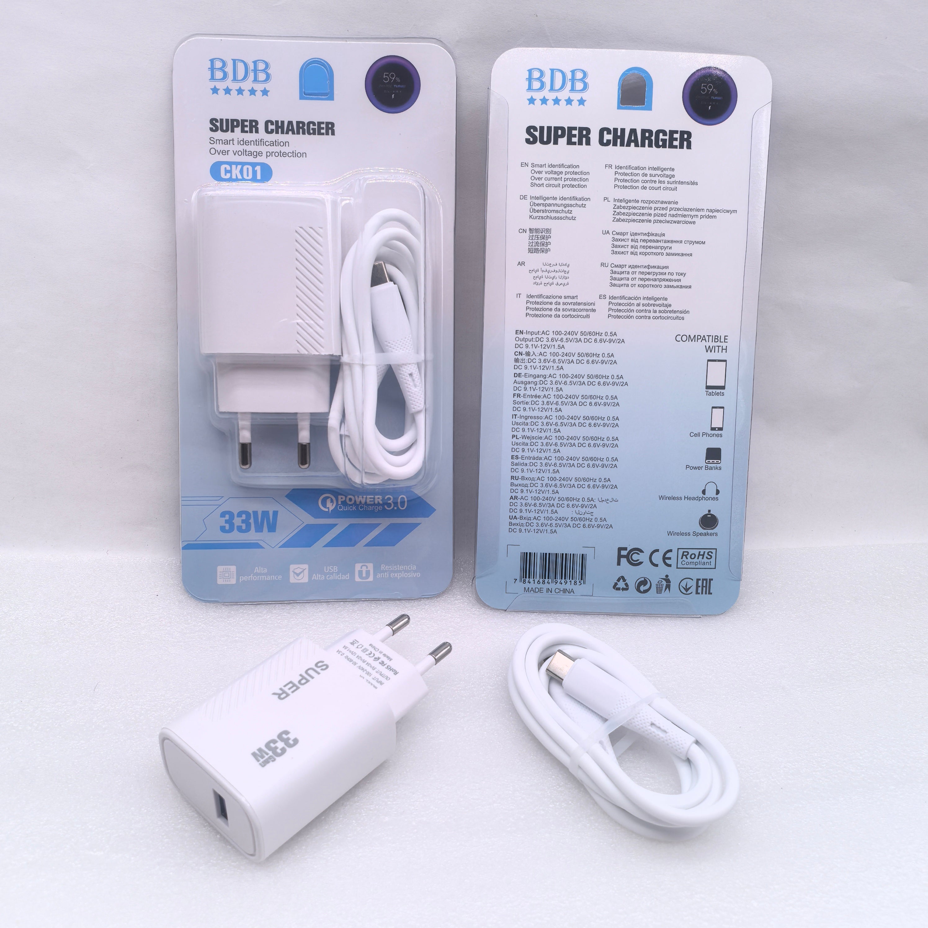 OEM Type C USB Wall Charger QC3.0 Fast Charging Mobile Phone Package with 5V/2.4A Output and 9V/2A Input